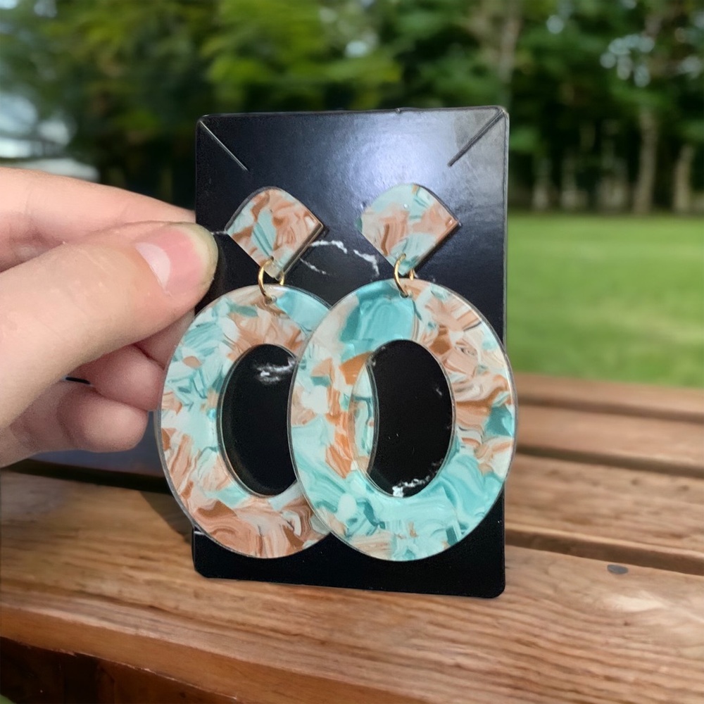 ✨BOUTIQUE✨ Statement Blue And Brown Earrings